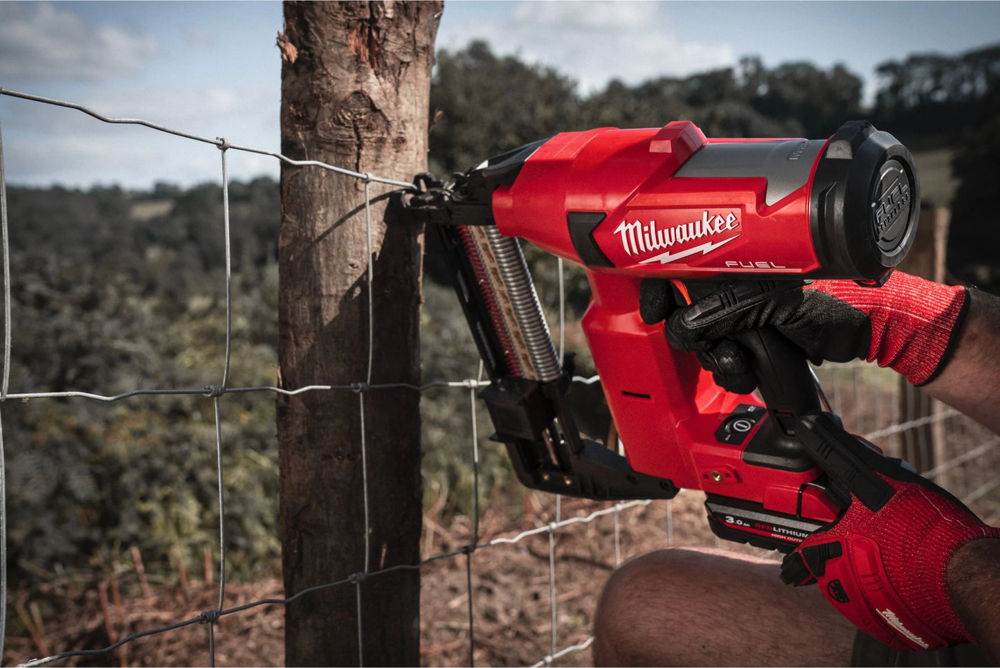 M18 FUEL™ Fencing Utility Stapler